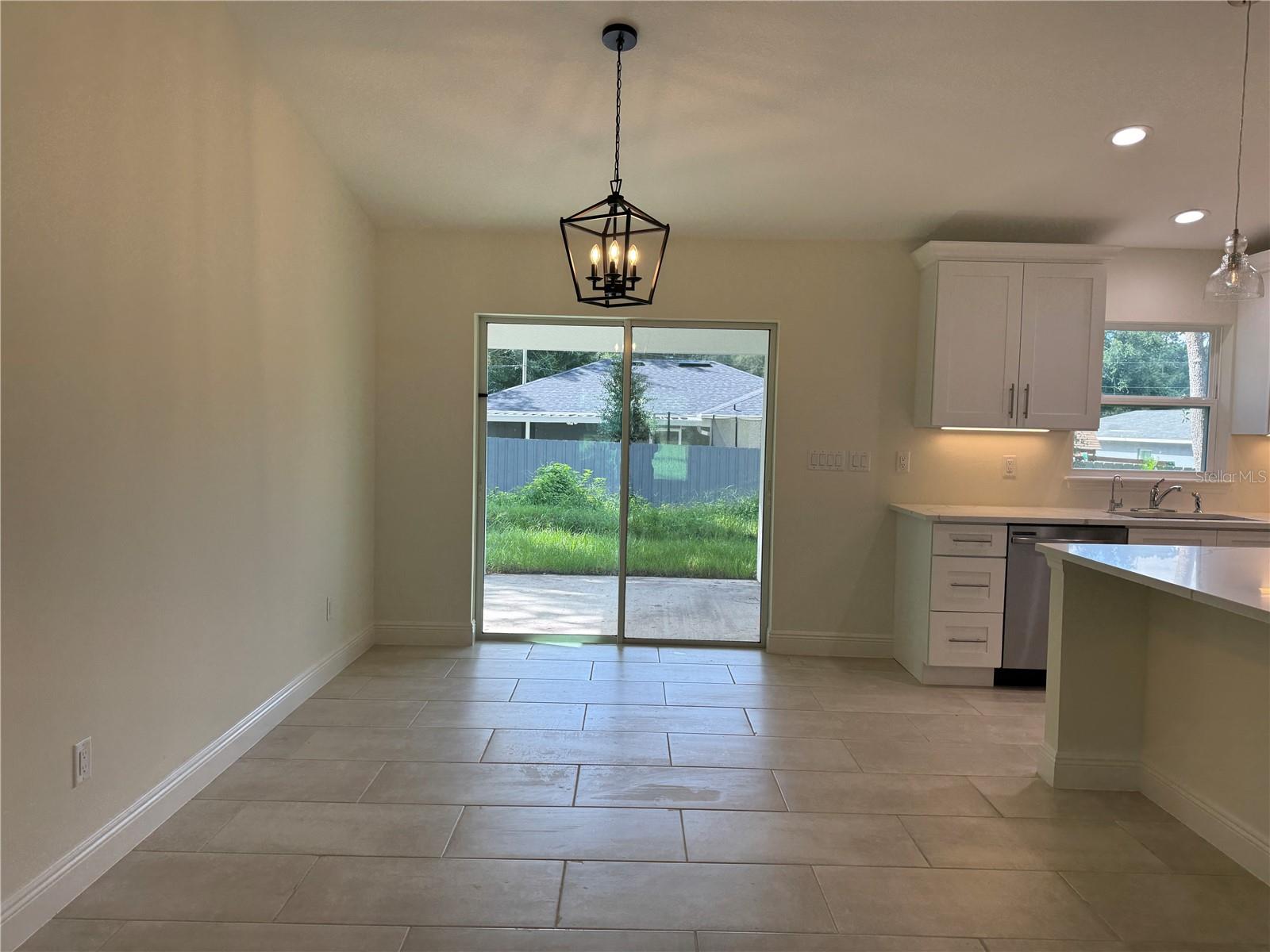 WEST HIGHLANDS - Residential Lease