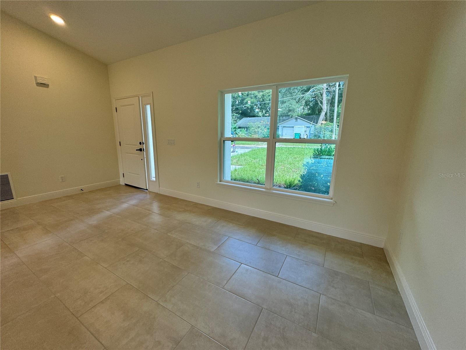 WEST HIGHLANDS - Residential Lease