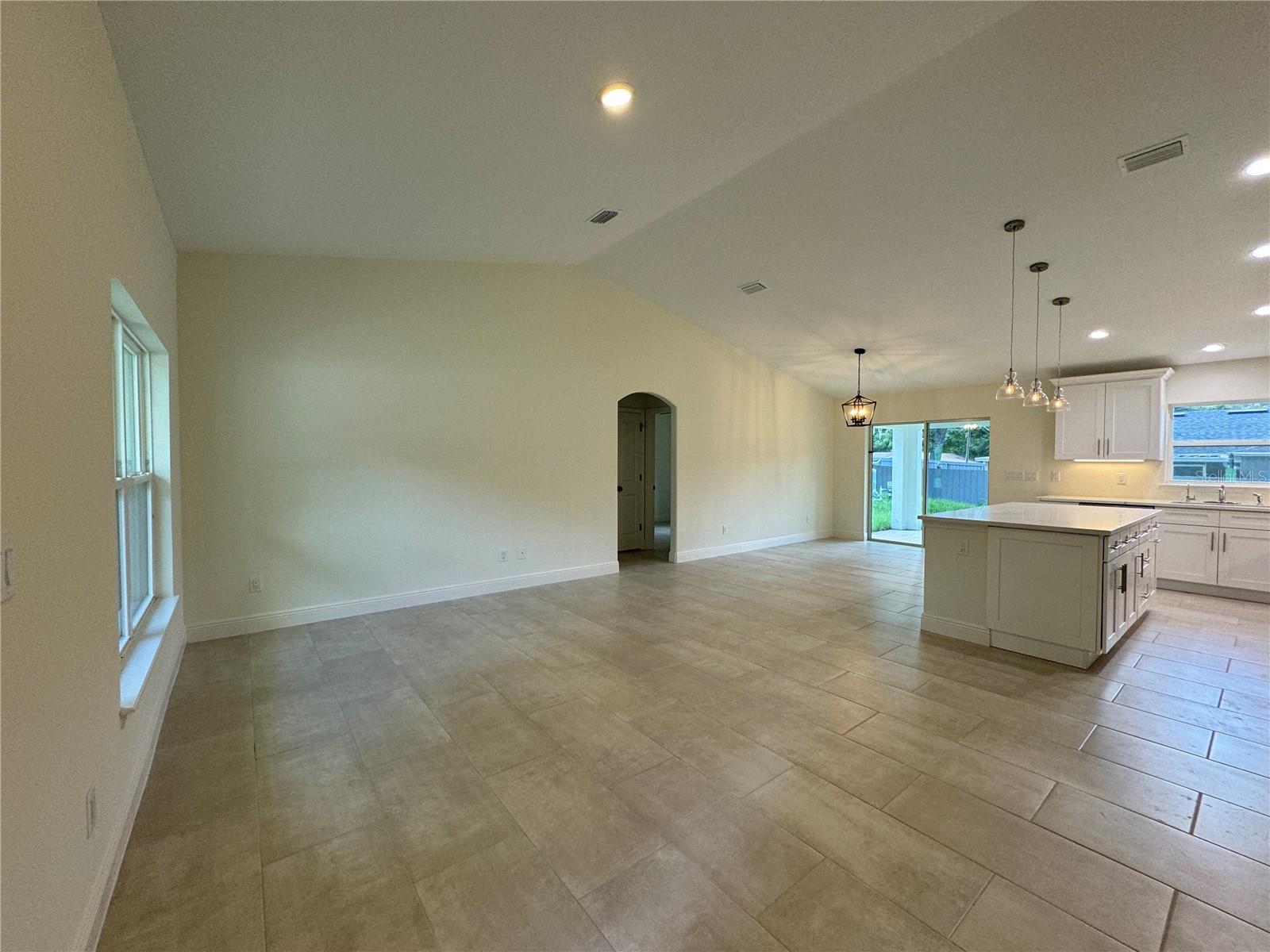 WEST HIGHLANDS - Residential Lease