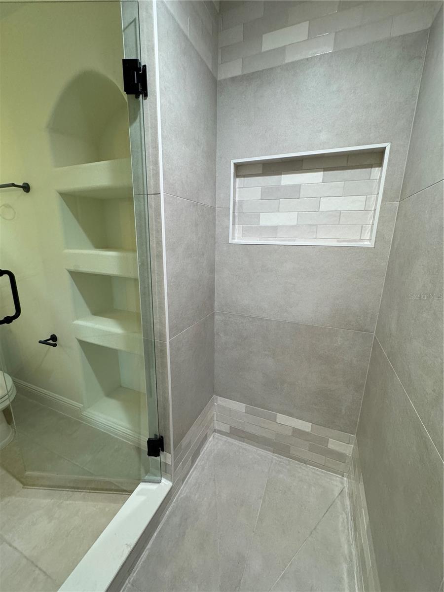 WEST HIGHLANDS - Residential Lease