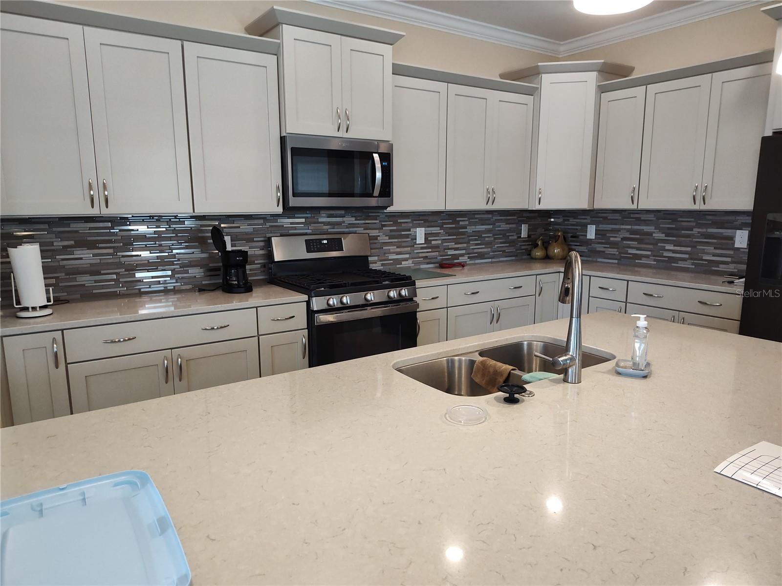8907 SW 104TH CIRCLE