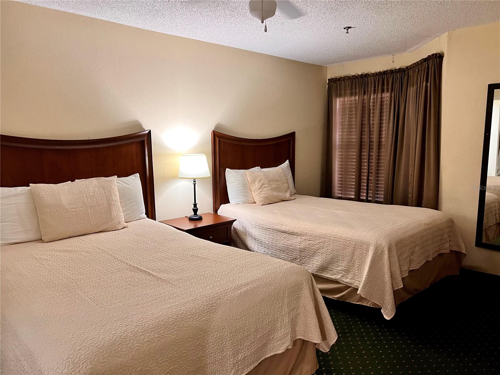 PARKWAY PALMS RESORT MAINGATE CONDO - Residential