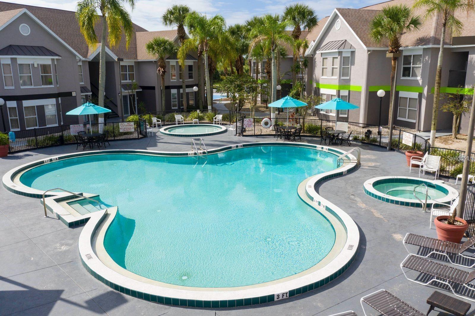 PARKWAY PALMS RESORT MAINGATE CONDO - Residential