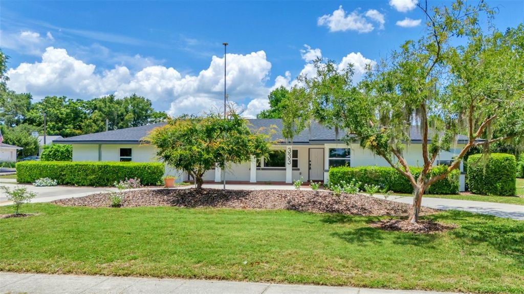 Photo of 333 Lake Otis Drive SE, Winter Haven, FL 33880 (MLS # P4934662)