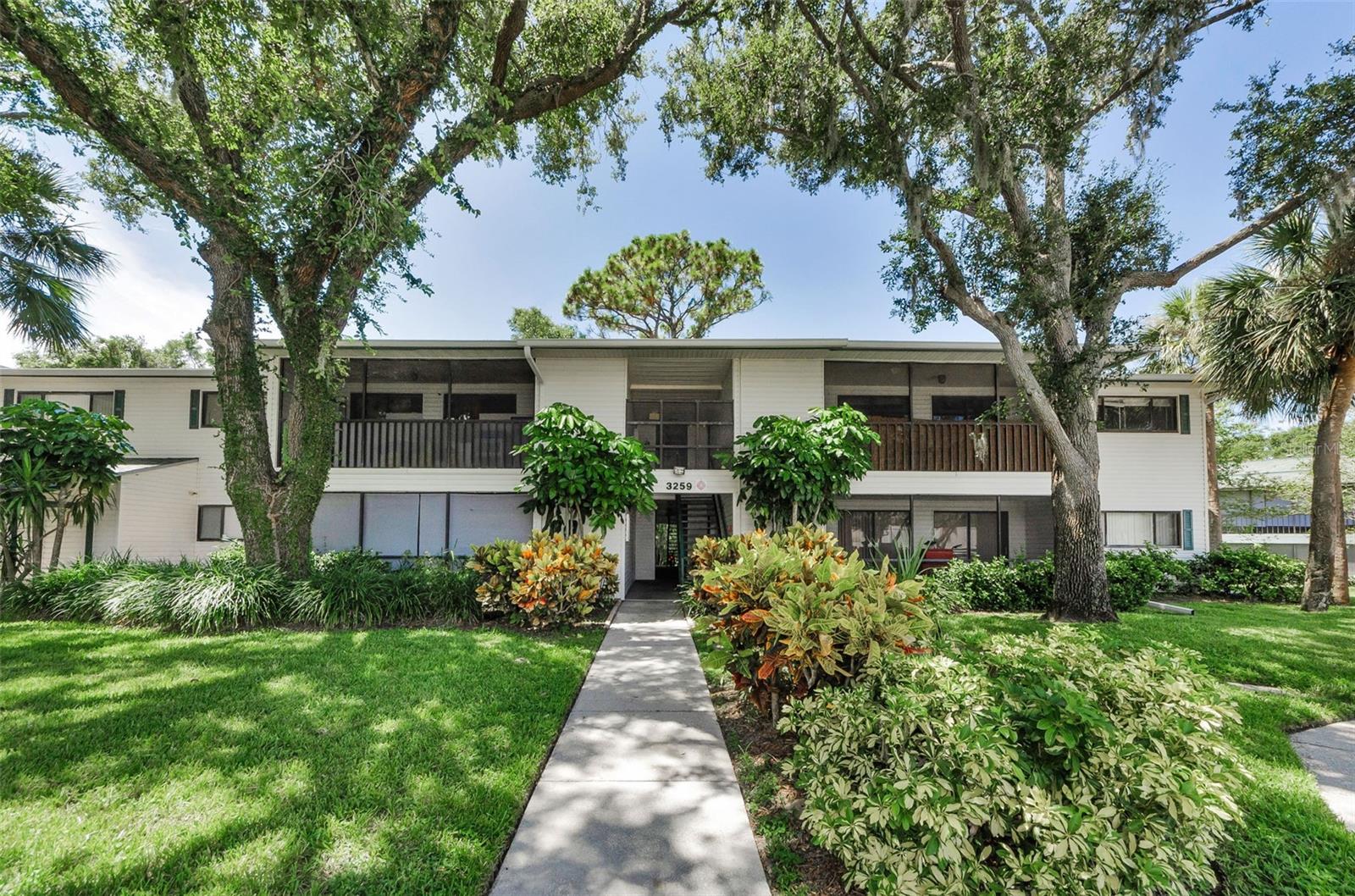 3259 FOX CHASE CIRCLE N 106