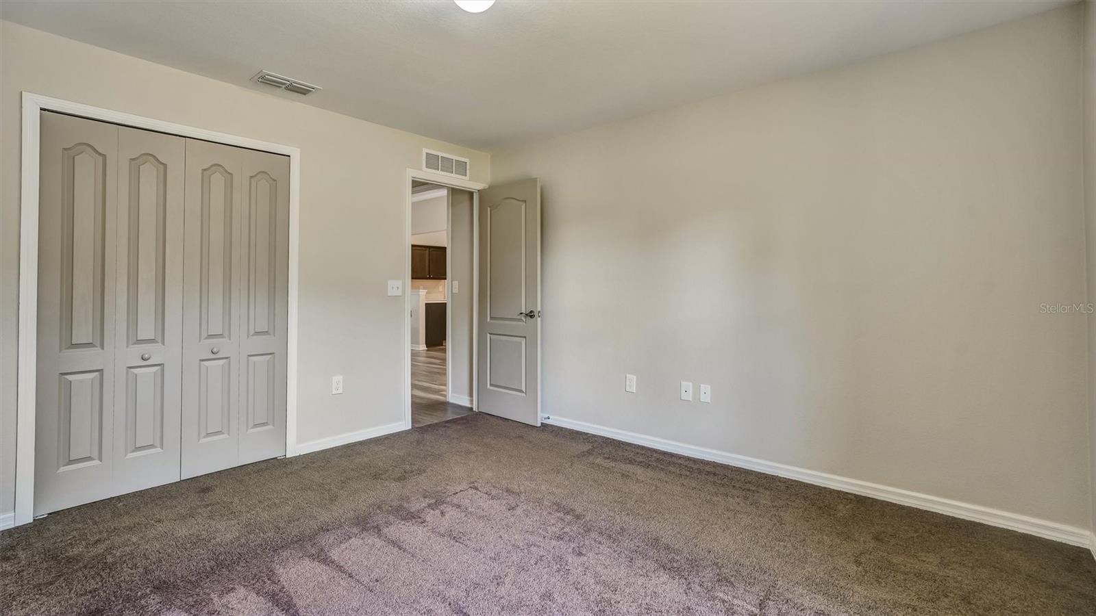 COVE/EAGLE LAKE - Residential Lease