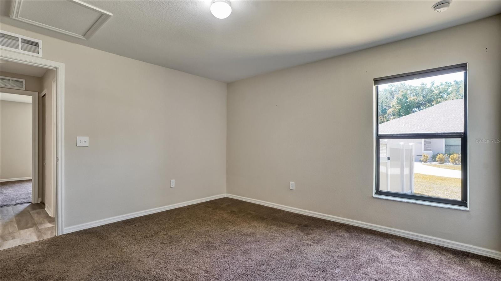 COVE/EAGLE LAKE - Residential Lease