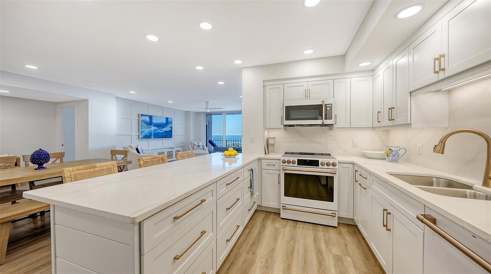 1212 BENJAMIN FRANKLIN DRIVE 604, SARASOTA, FL, 34236 2 1212 BENJAMIN FRANKLIN DRIVE 604