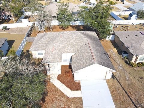 Photo of 75 Freemont Turn, Palm Coast, FL 32137 (MLS # FC316366)