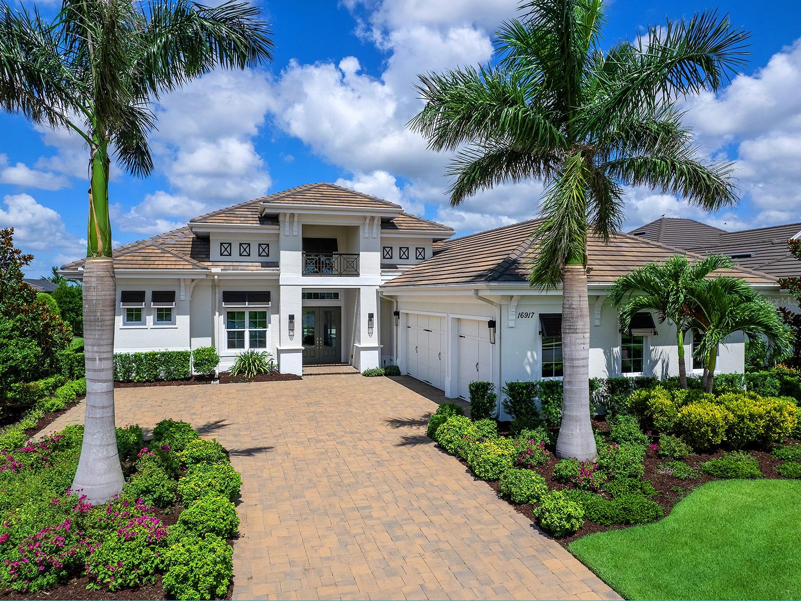 LAKE CLUB - Residential