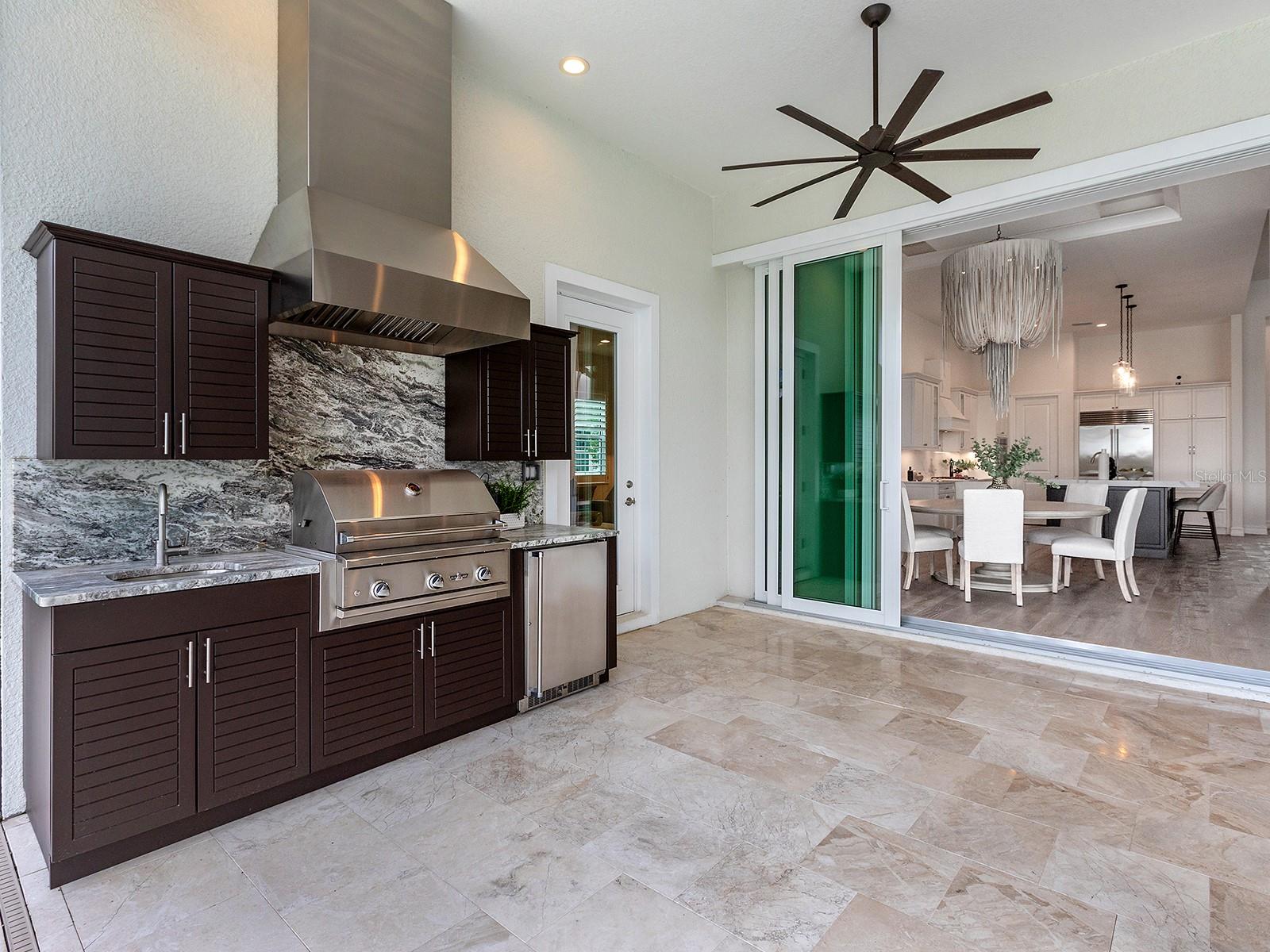 LAKE CLUB - Residential