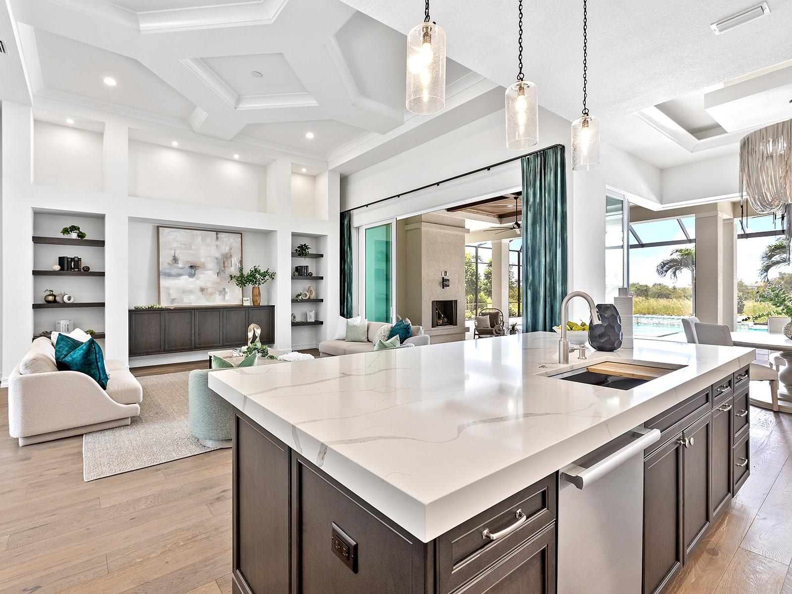 LAKE CLUB - Residential