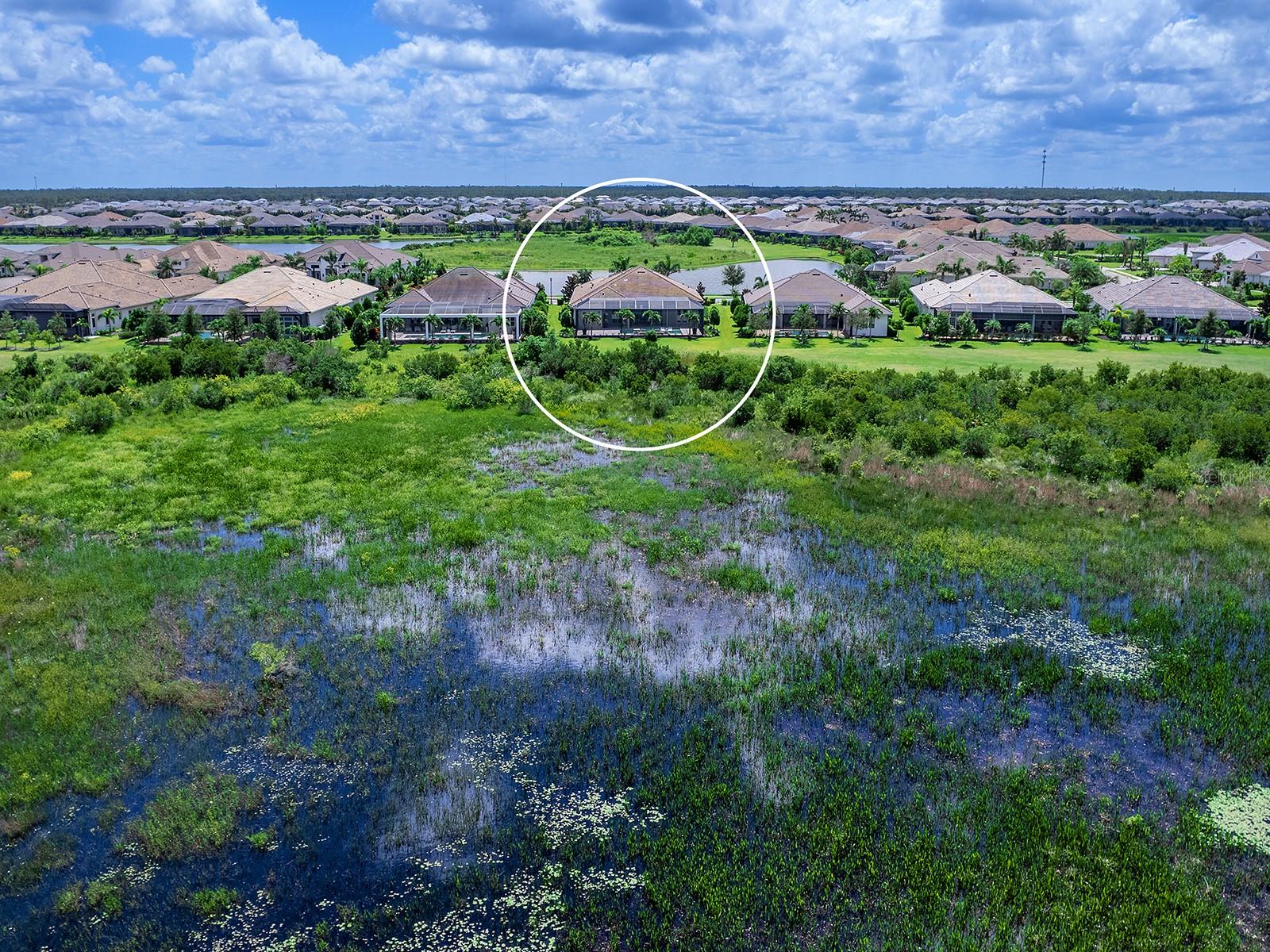 LAKE CLUB - Residential