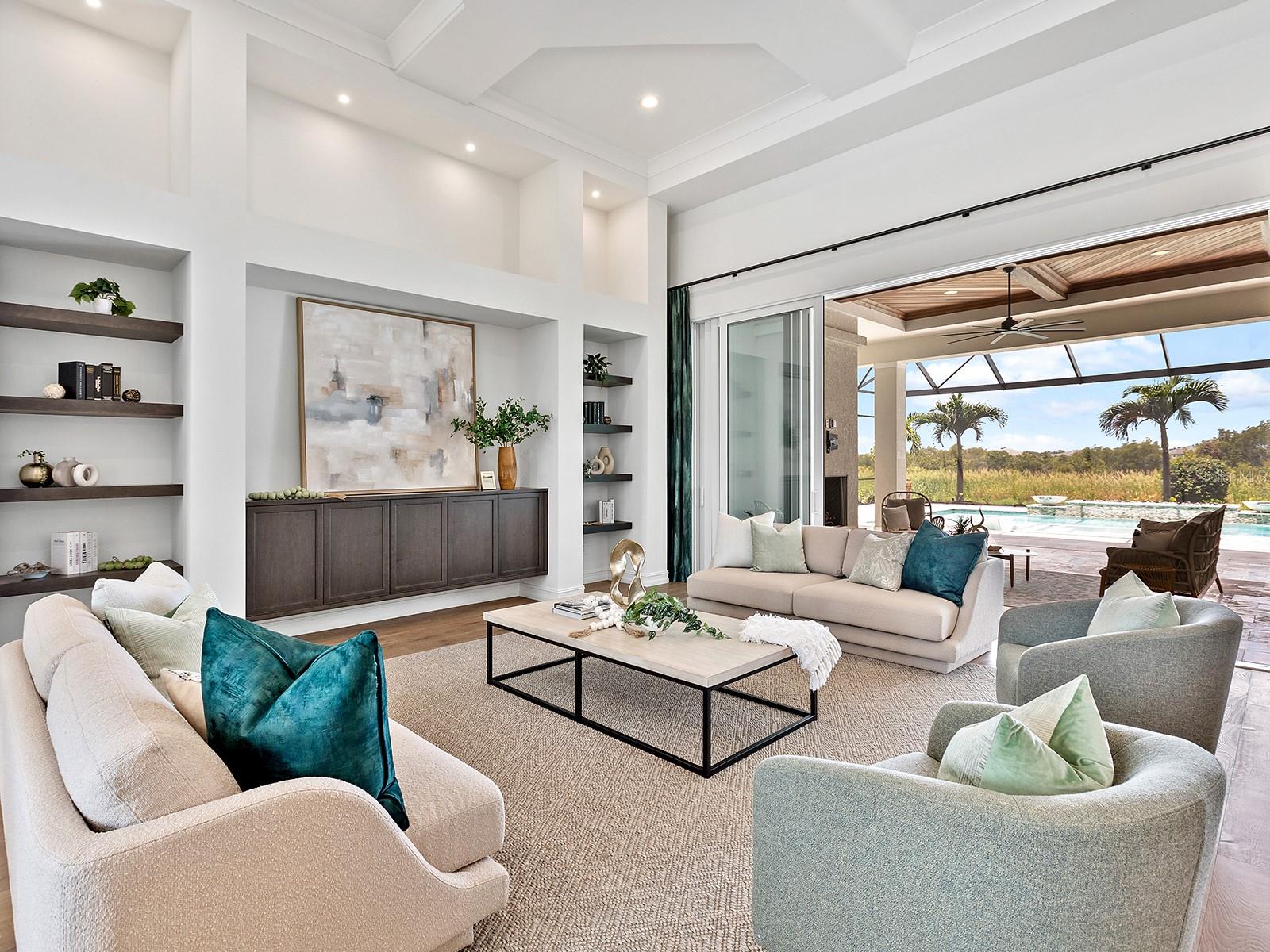 LAKE CLUB - Residential