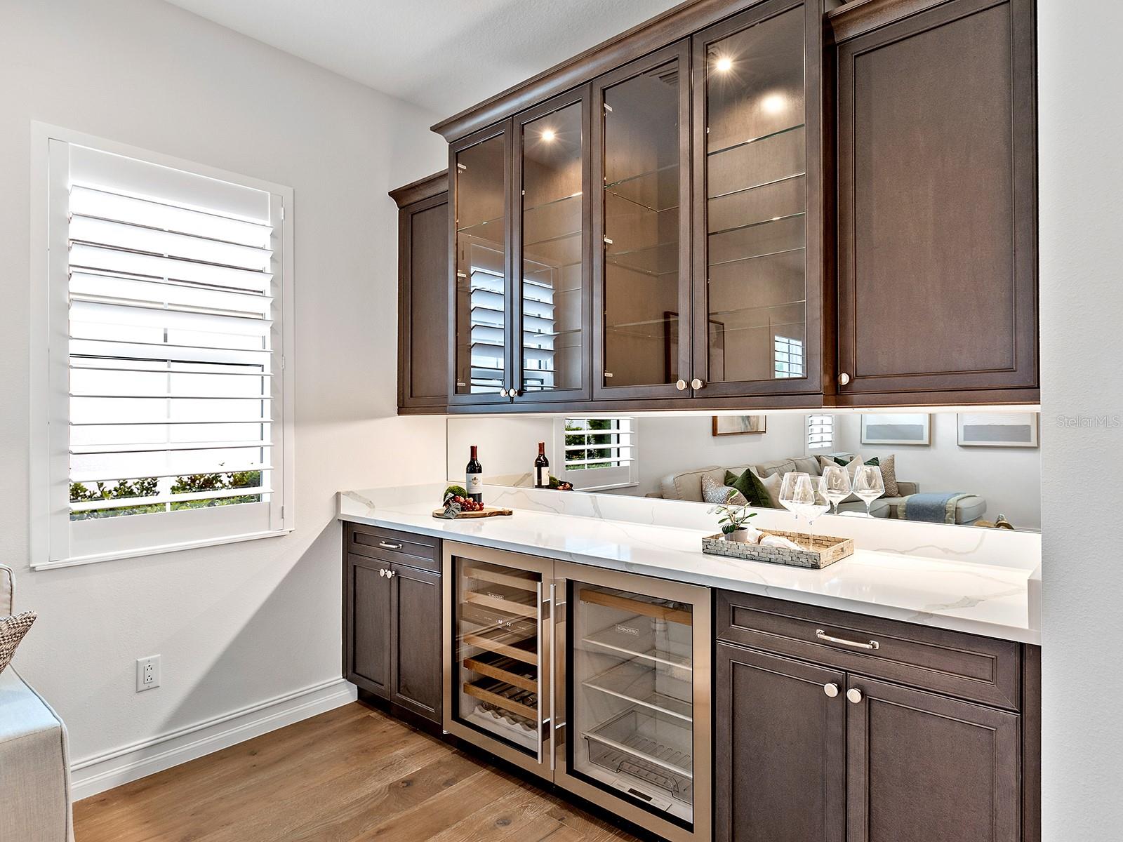 LAKE CLUB - Residential