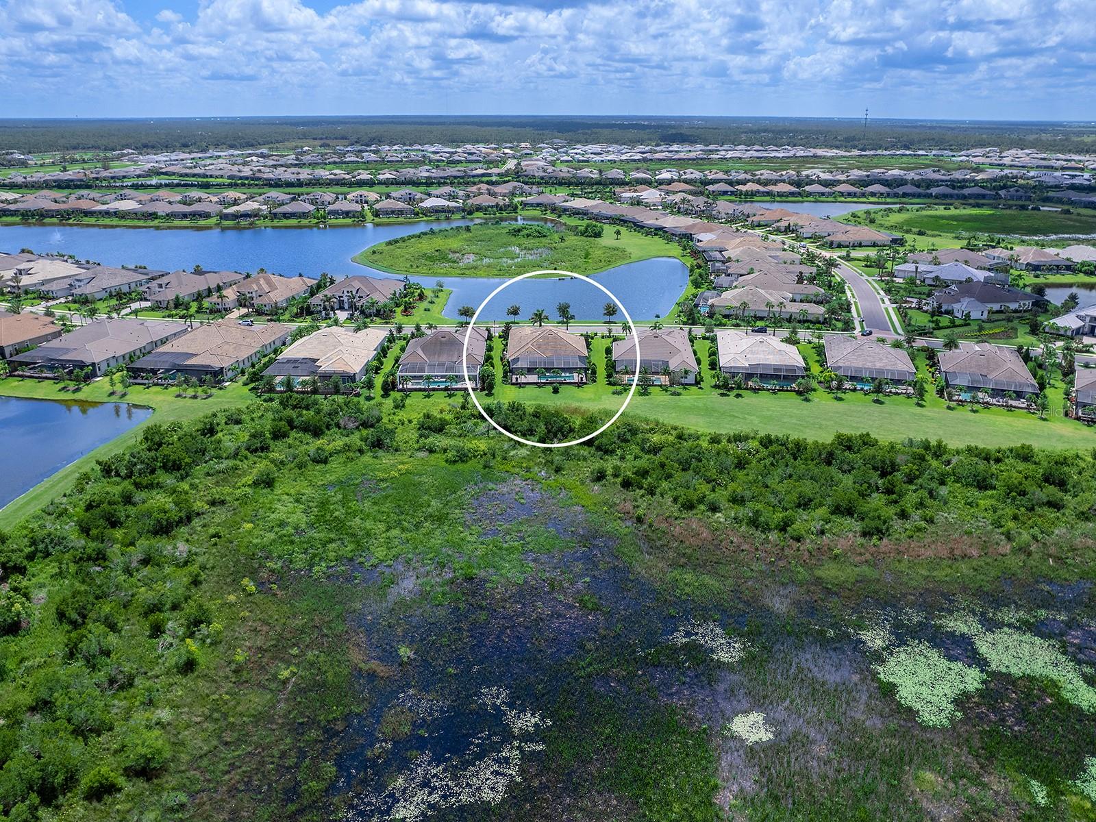 LAKE CLUB - Residential