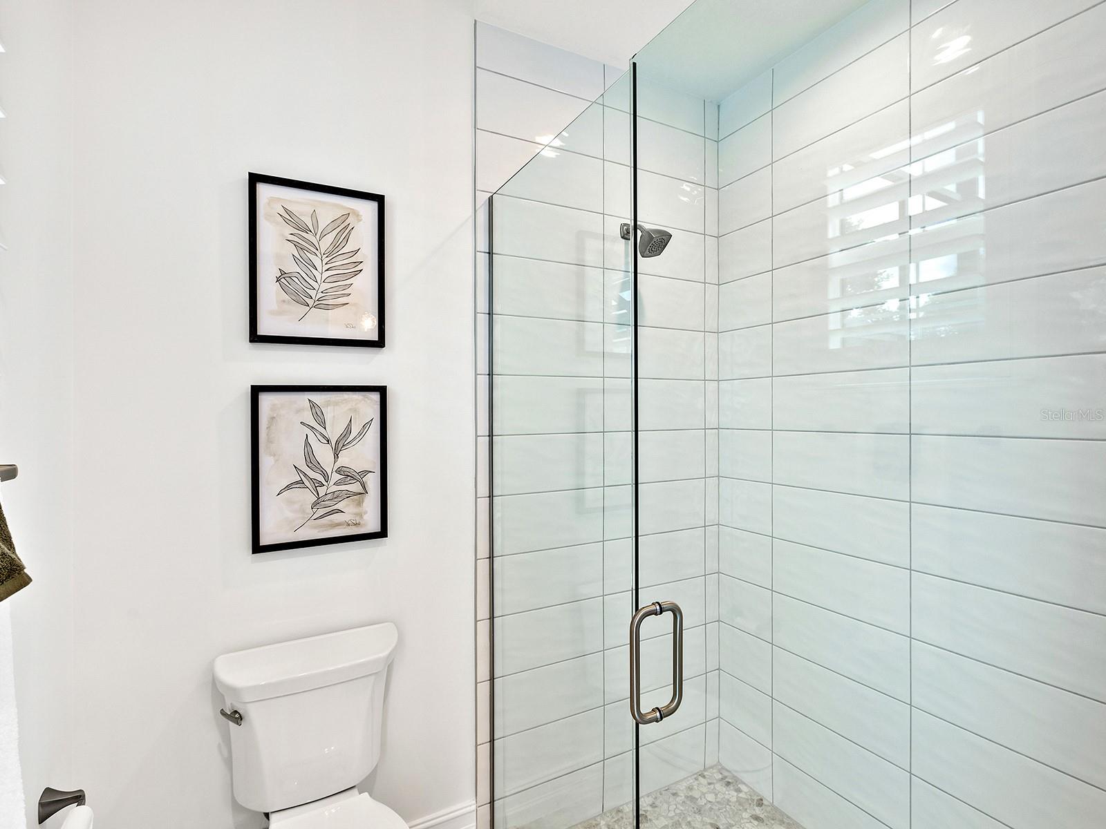 LAKE CLUB - Residential