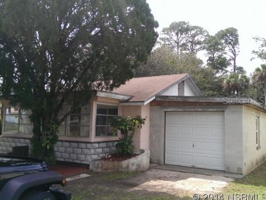 One bedroom 1 bath bungalow with lots of storage on deep lot.  This property is eligible for Freddie Mac First Look Initiative through June 22.  Only owner occupants are eligible during this time period.  All  sizes and dimensions are approximate and should not be relied upon. ;Water: City