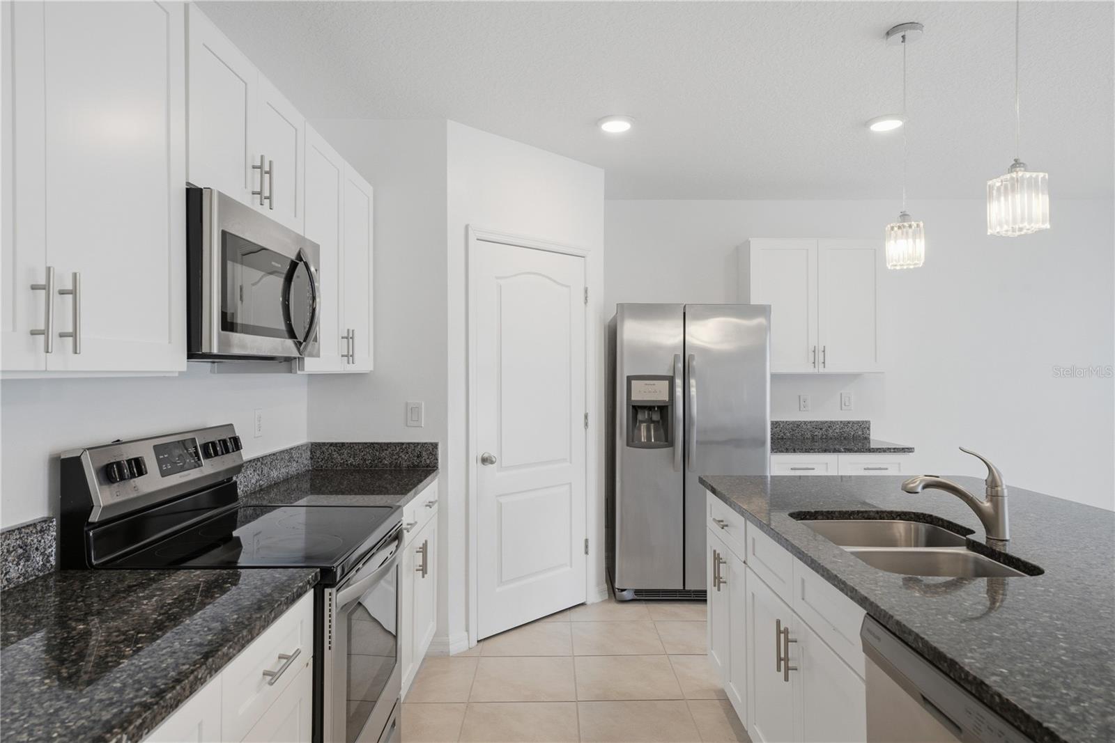 CANOPY WALK PH 2 - Residential