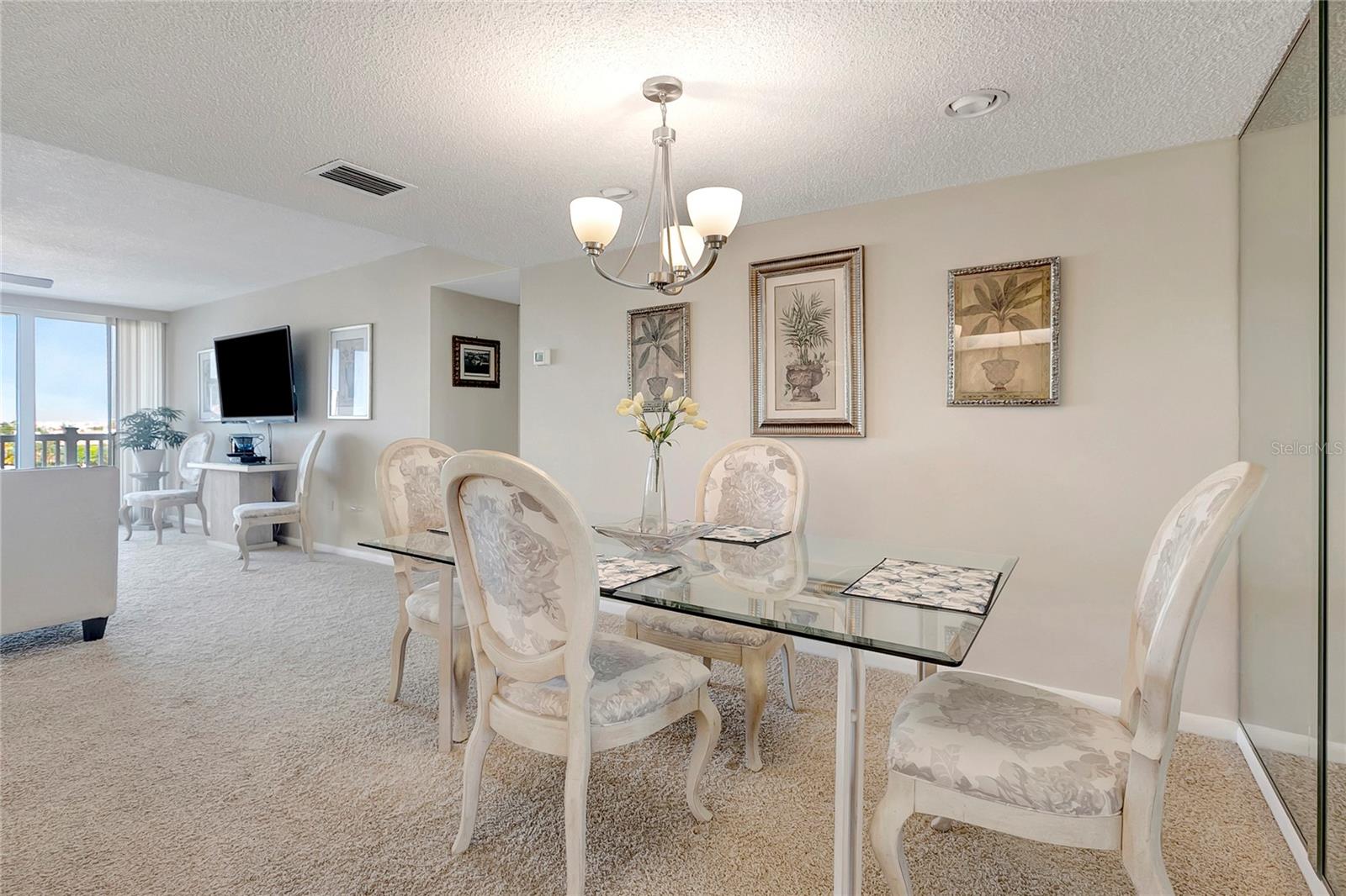 TREASURE ISLAND TENNIS & YACHT CLUB - Residential