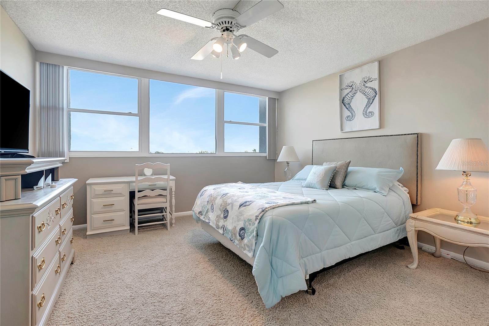 TREASURE ISLAND TENNIS & YACHT CLUB - Residential
