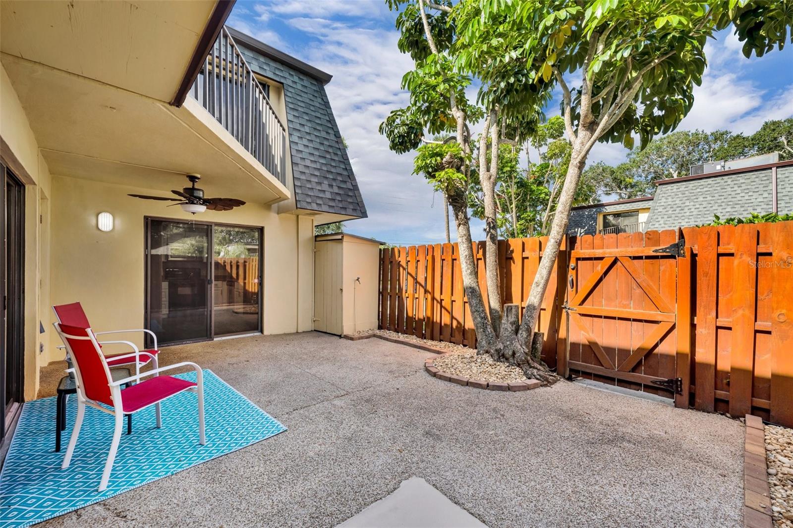 3824 SAXON DRIVE