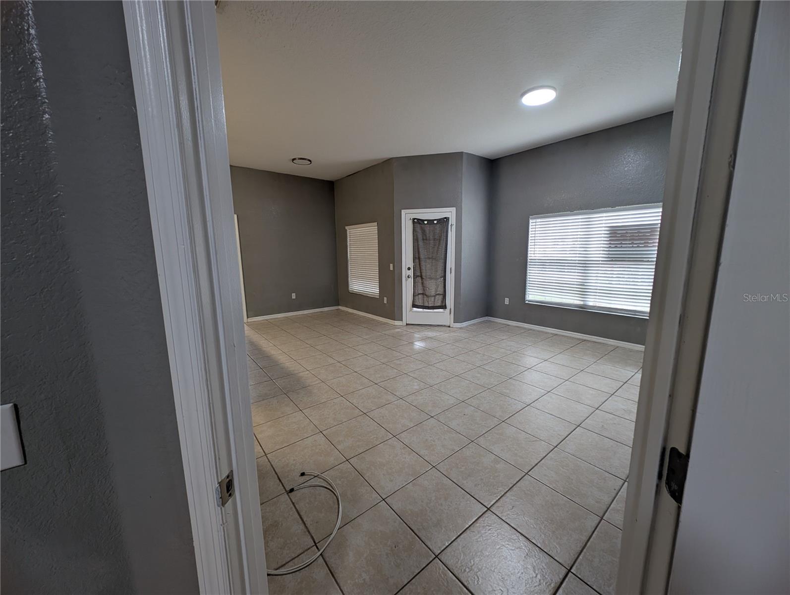 OAK RIDGE CONDO - Residential Lease