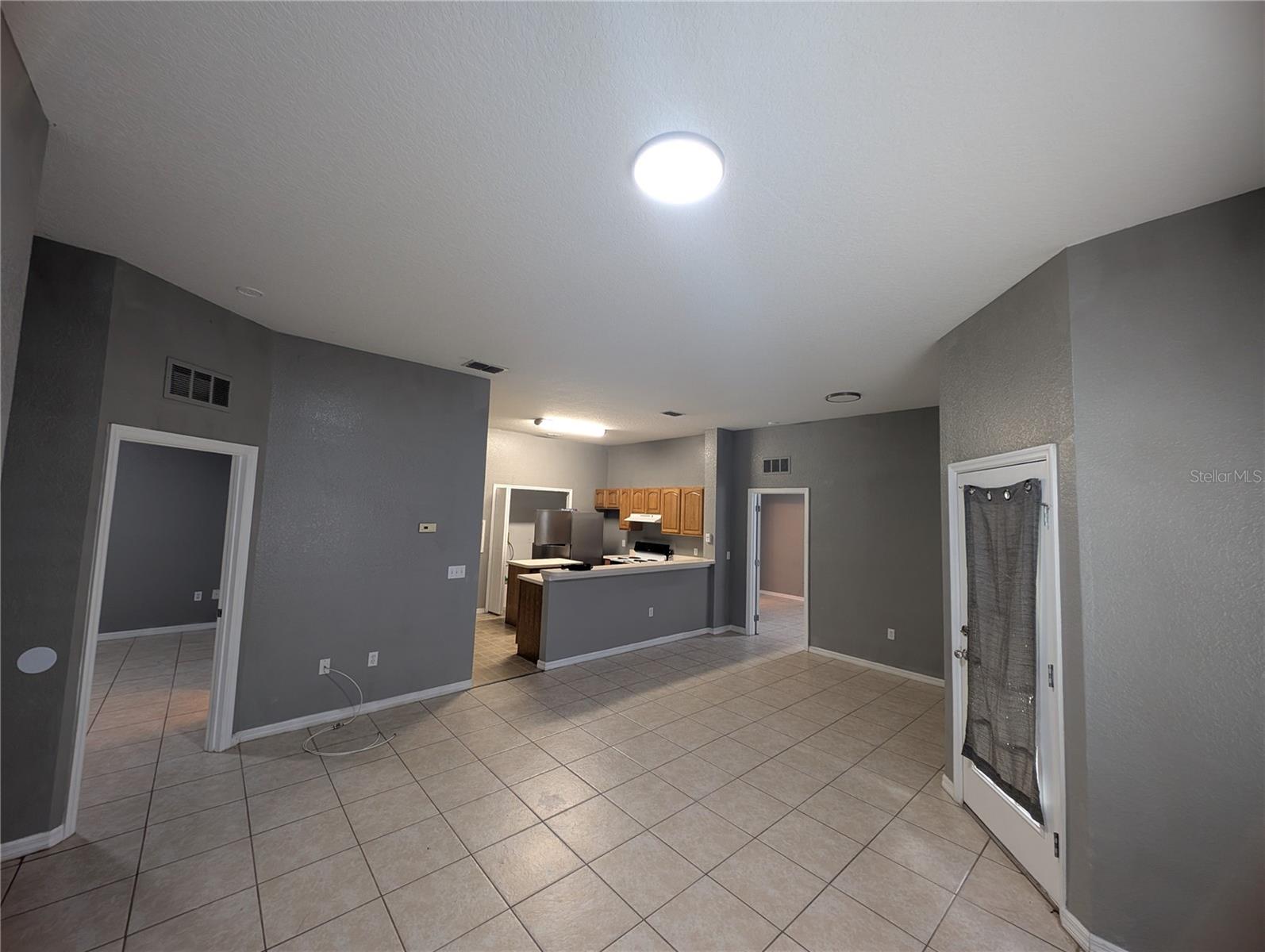 OAK RIDGE CONDO - Residential Lease