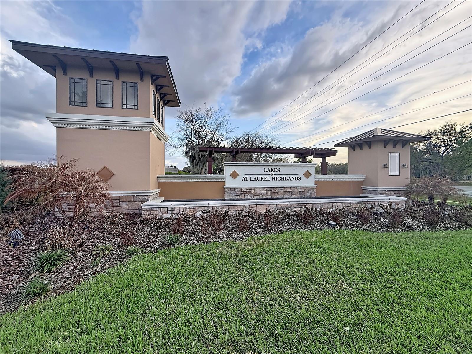 LAKES/LAUREL HLNDS PH 3A - Residential