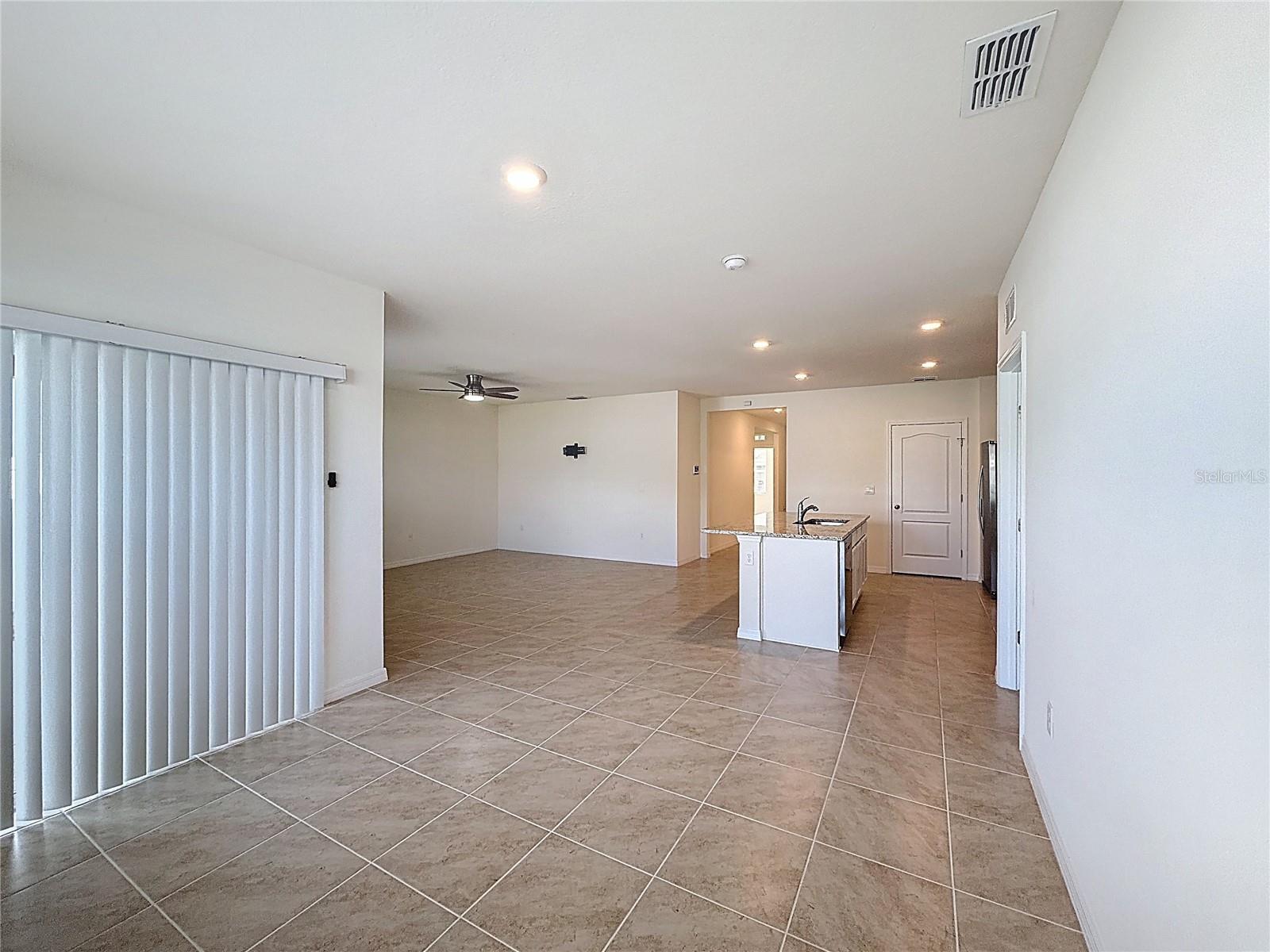 LAKES/LAUREL HLNDS PH 3A - Residential