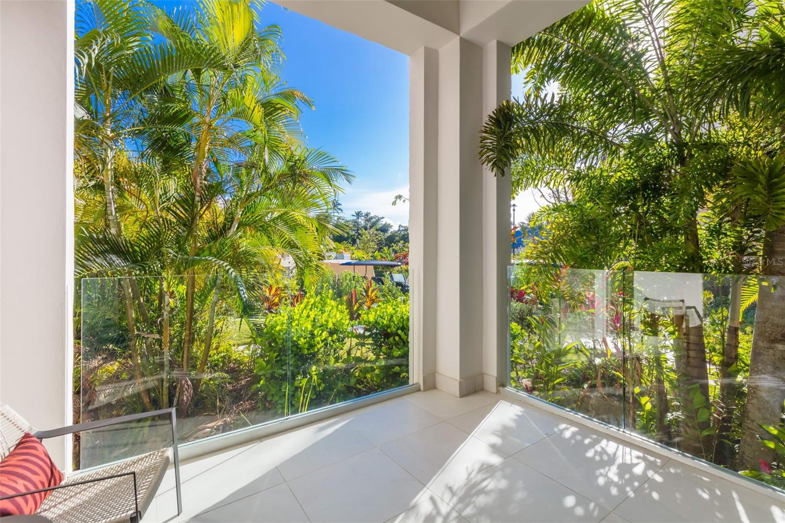 OCEAN DRIVE BAHIA BEACH - Residential