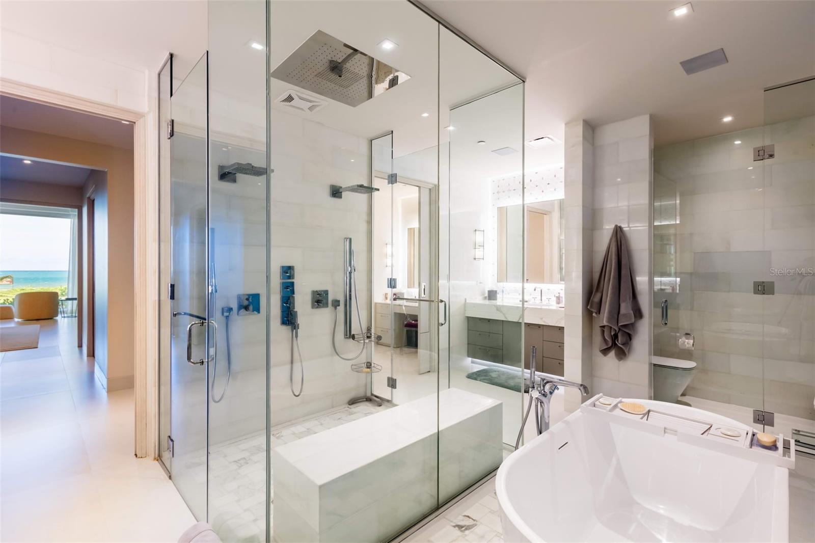 OCEAN DRIVE BAHIA BEACH - Residential