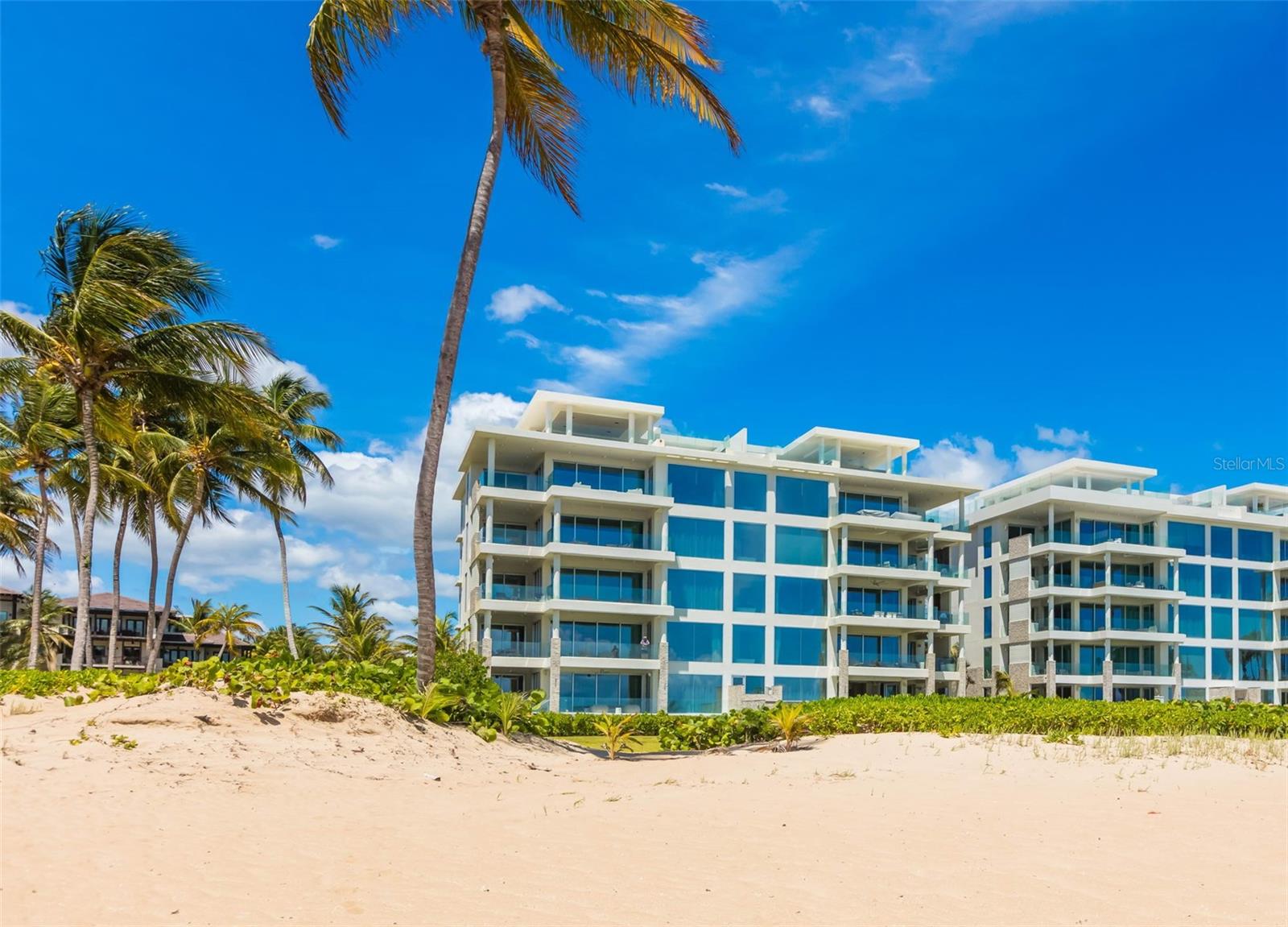 OCEAN DRIVE BAHIA BEACH - Residential