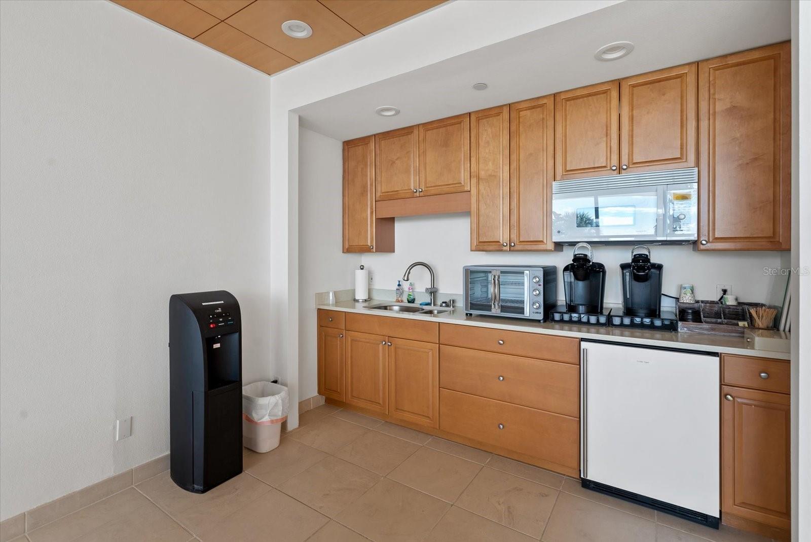 BEACH TERRACE - Residential