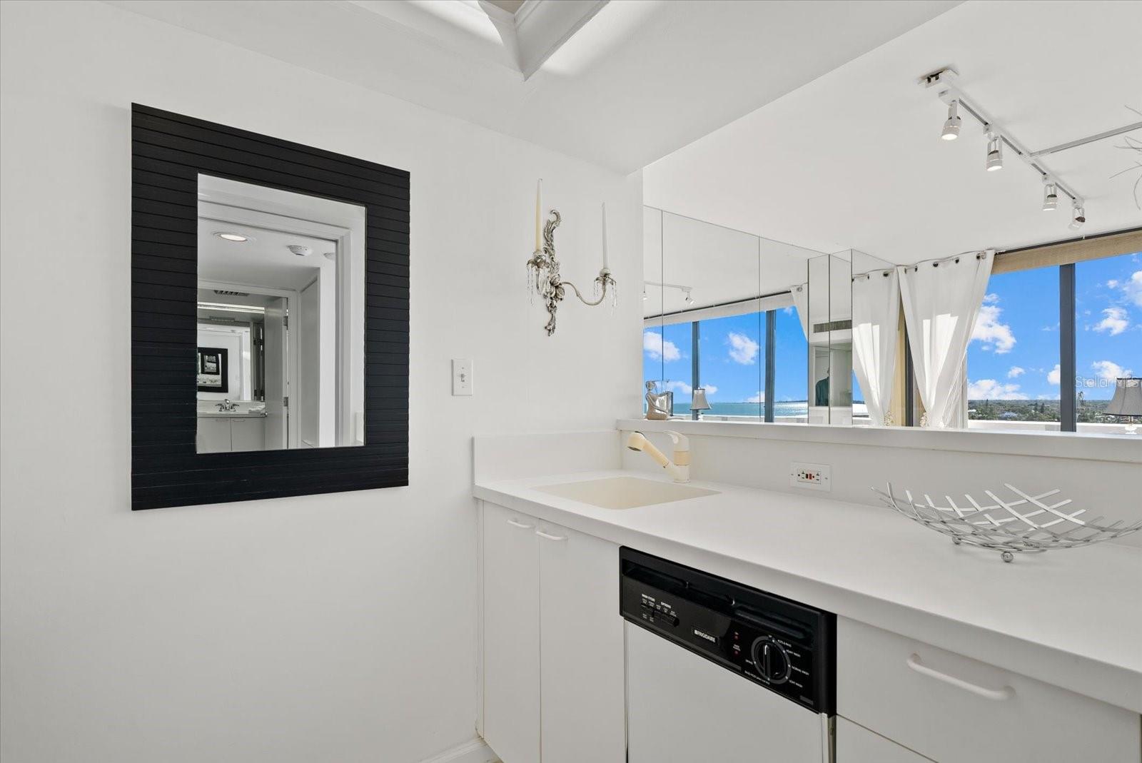 BEACH TERRACE - Residential