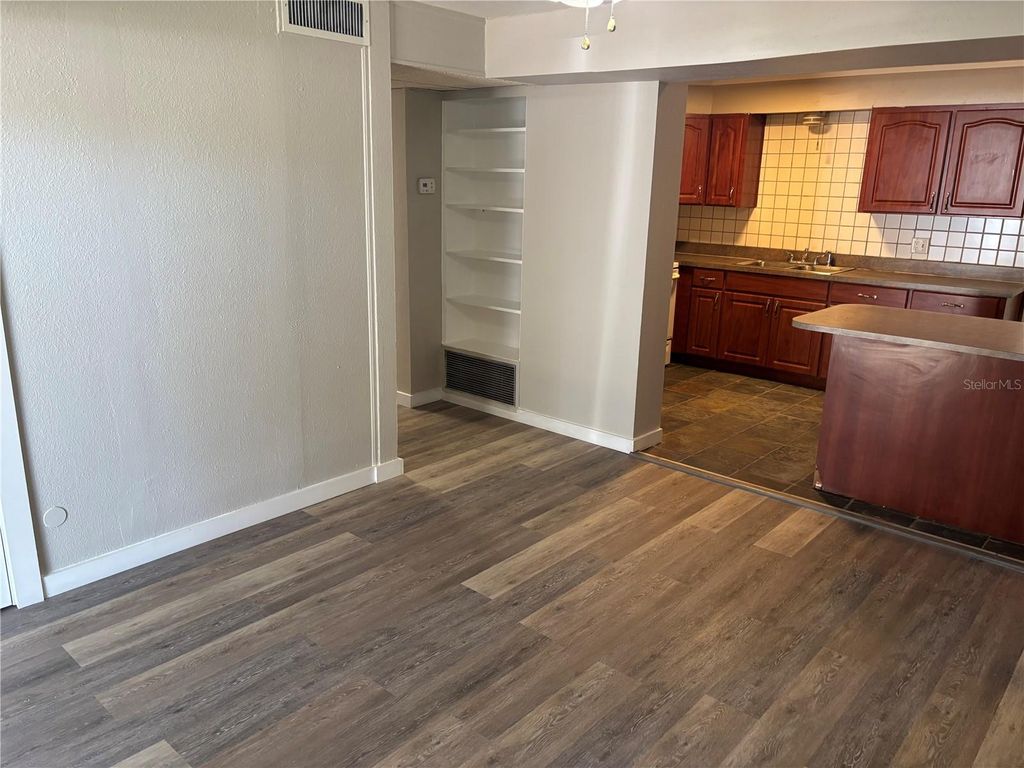 Photo of 255 W Valencia Drive, Bartow, FL 33830 (MLS # B4902166)