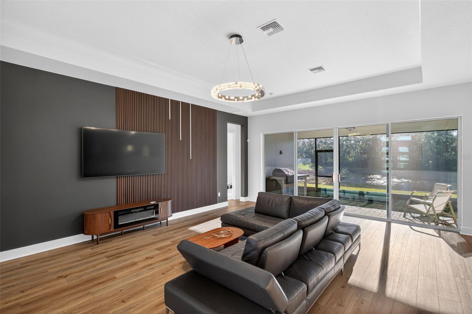 SEAIRE - Residential Lease