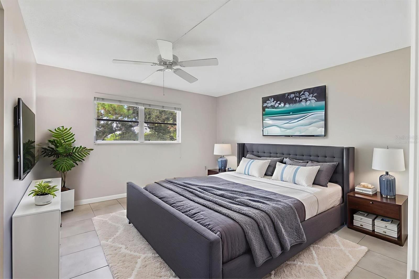 IRONWOOD 3RD CONDO - Residential