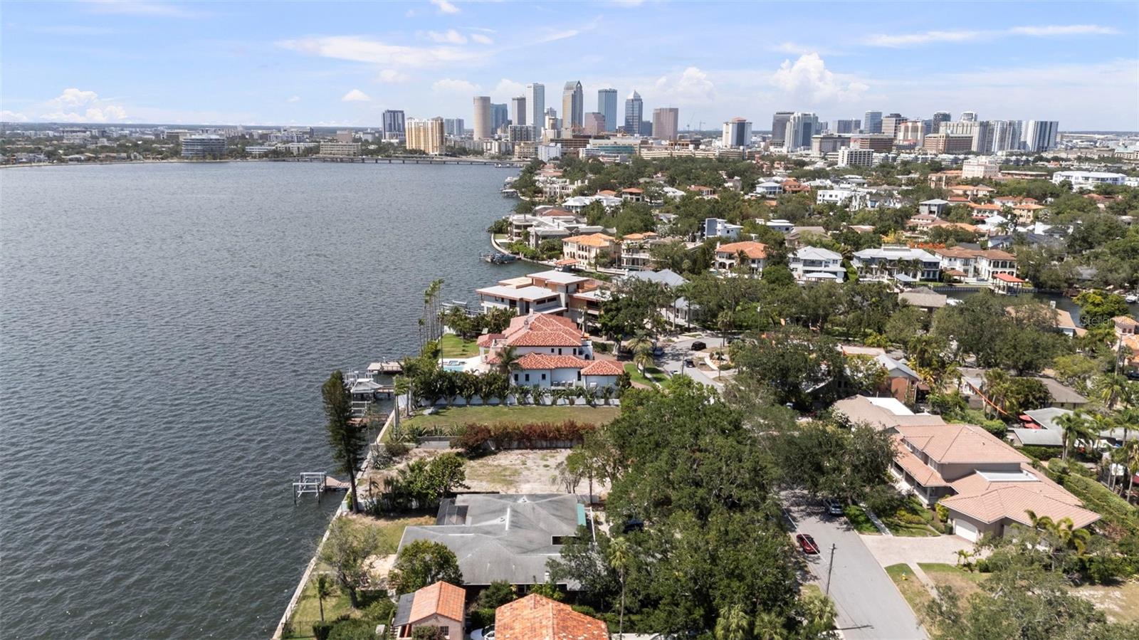 DAVIS ISLANDS PB10 PG52 TO 57 - Residential