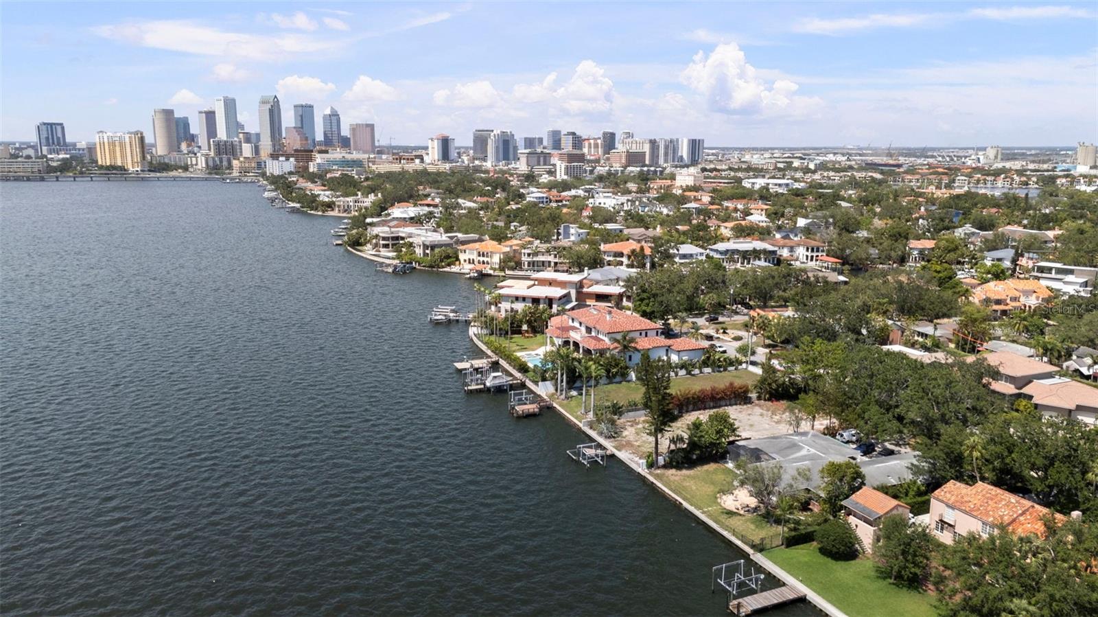 DAVIS ISLANDS PB10 PG52 TO 57 - Residential