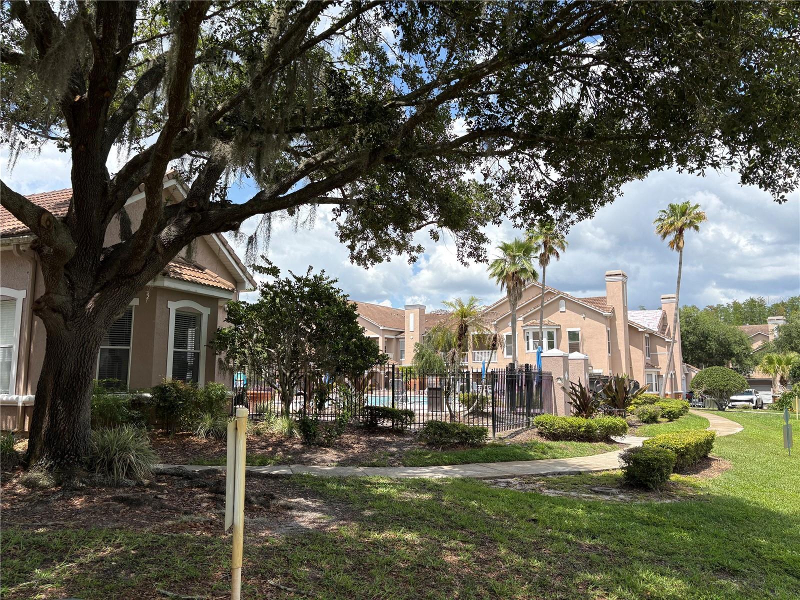 THE VILLAS CONDO - Residential