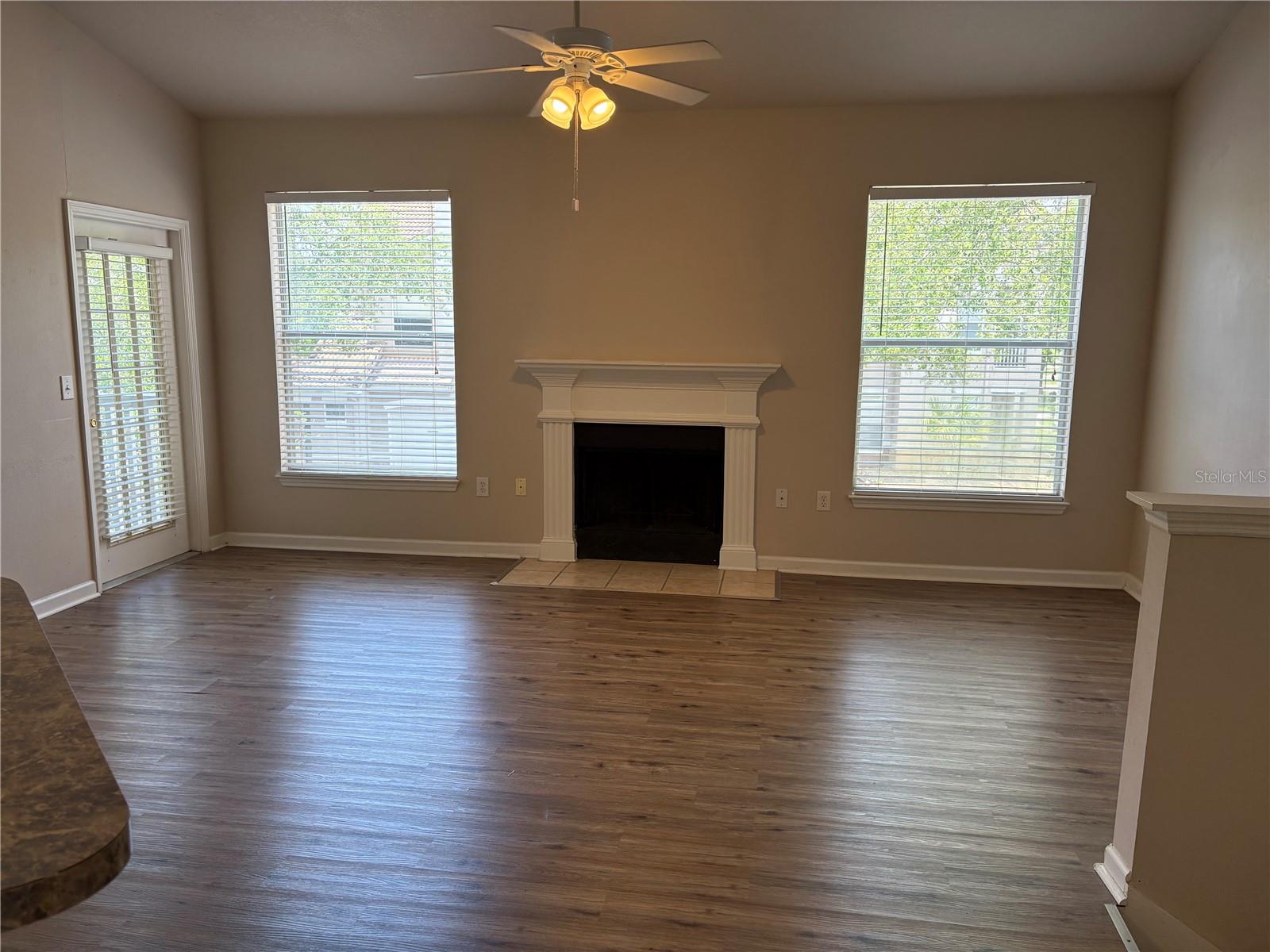 THE VILLAS CONDO - Residential