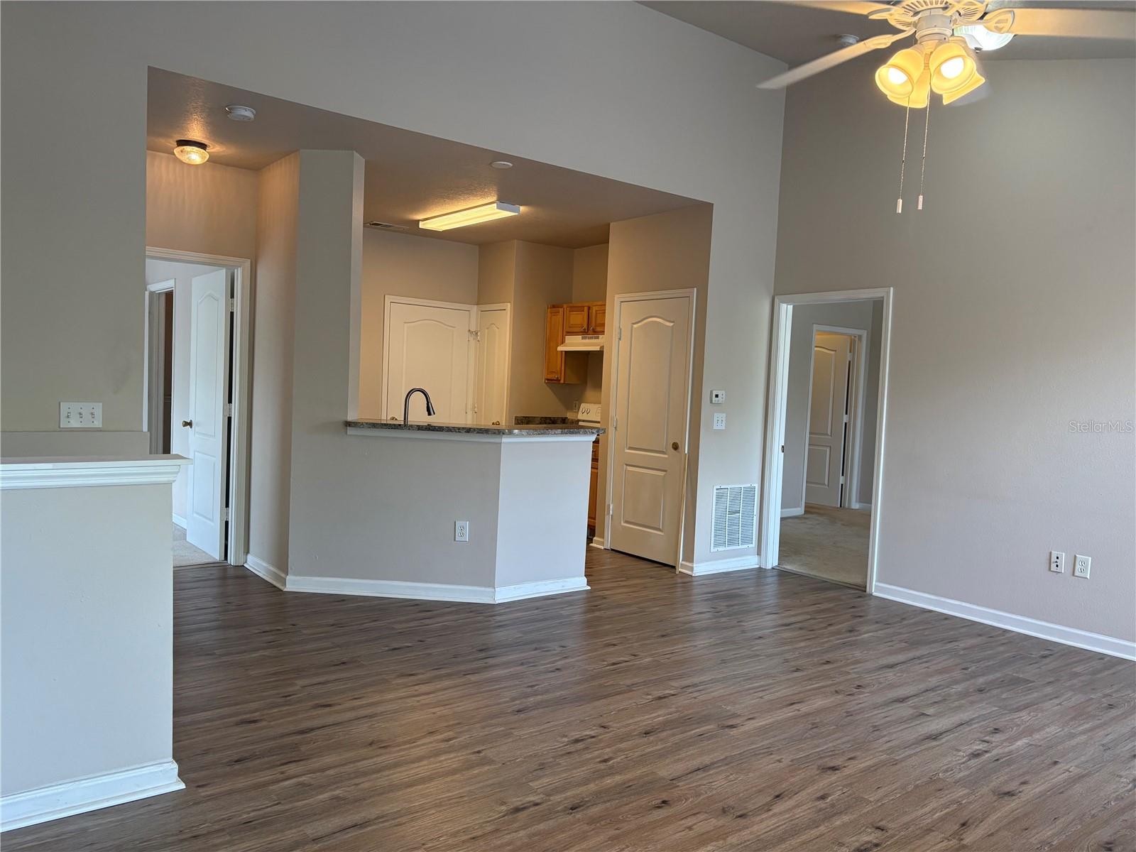 THE VILLAS CONDO - Residential