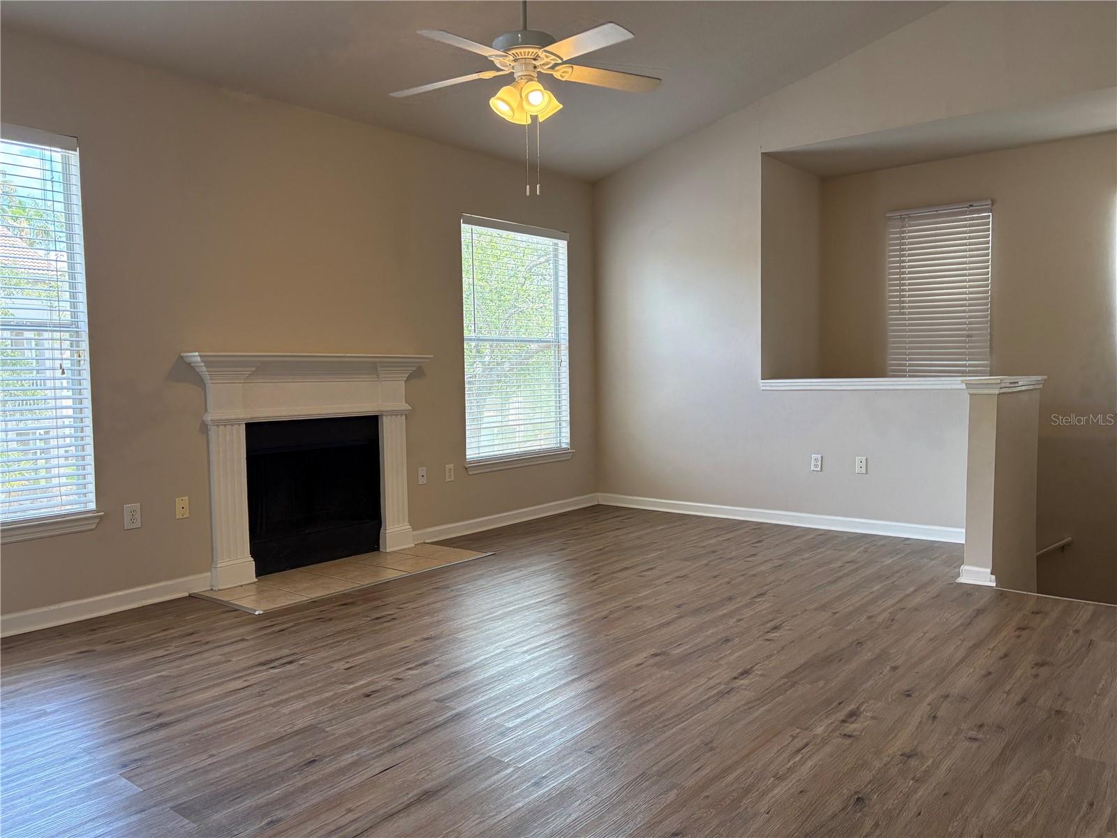 THE VILLAS CONDO - Residential