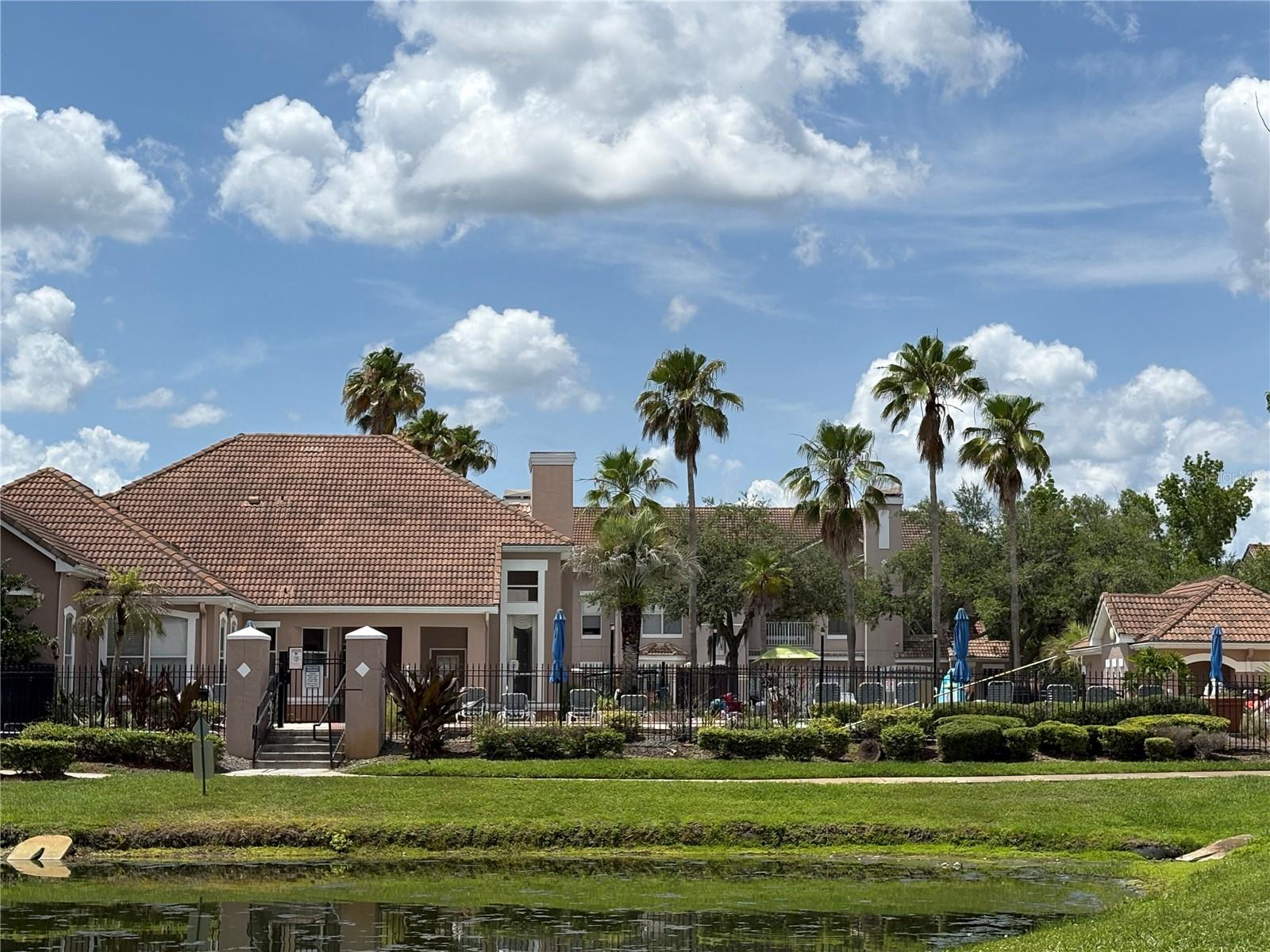THE VILLAS CONDO - Residential