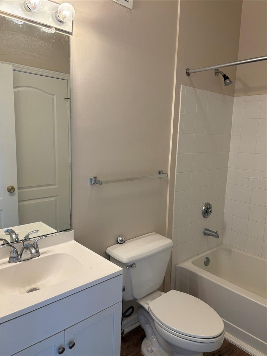 THE VILLAS CONDO - Residential