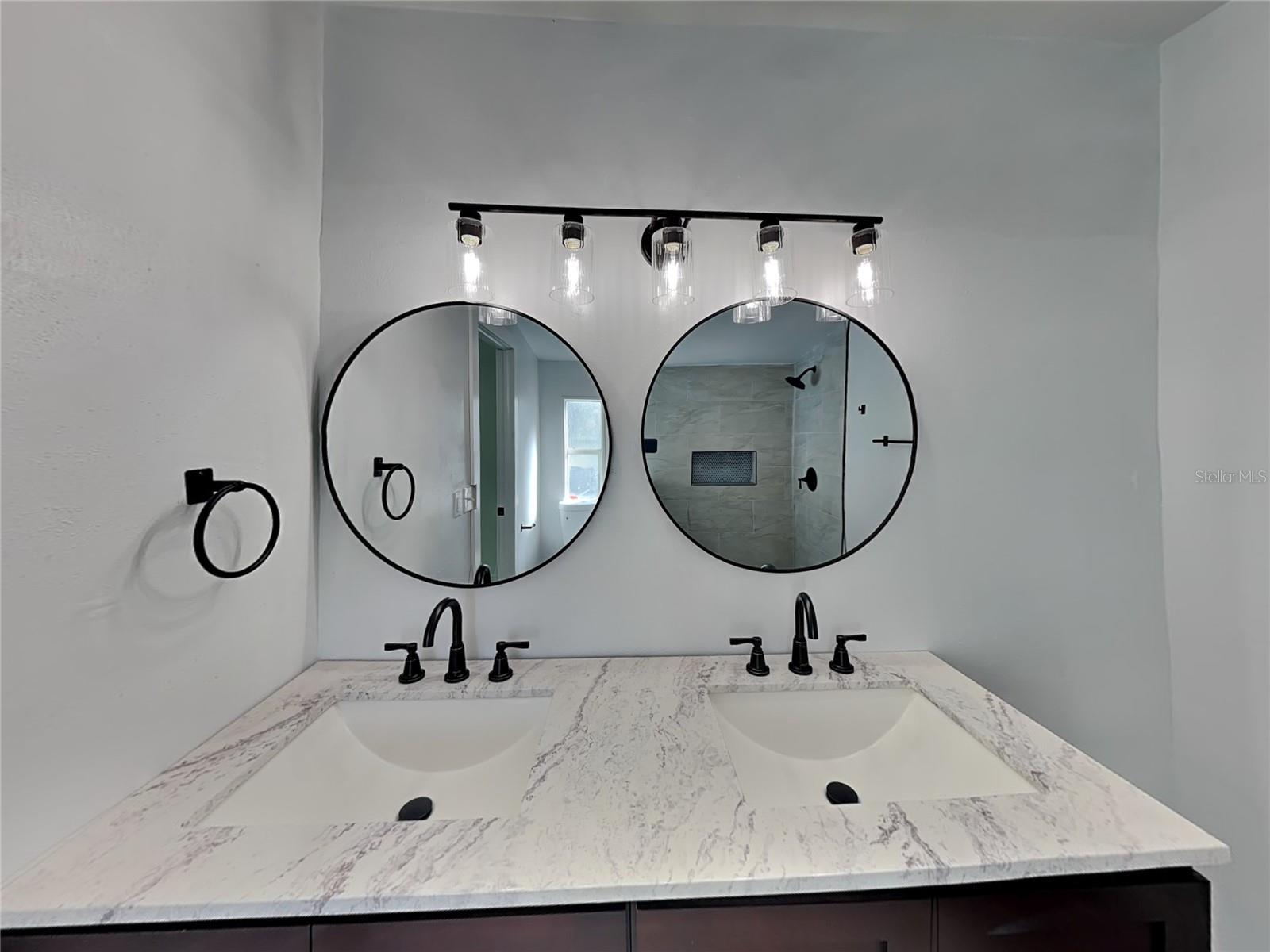 ORLANDO HILLS - Residential