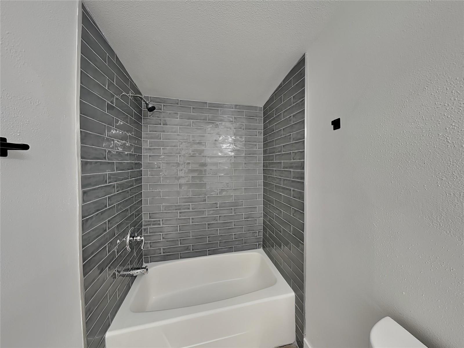 ORLANDO HILLS - Residential