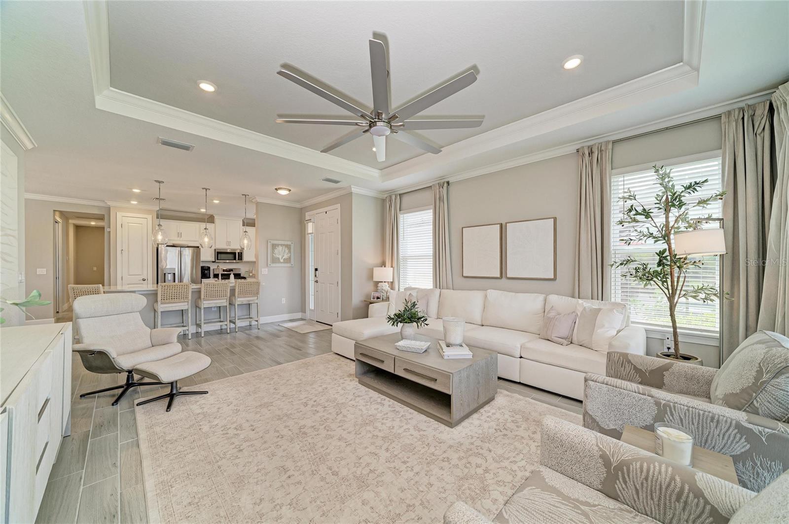 AZARIO ESPLANADE PH V - Residential