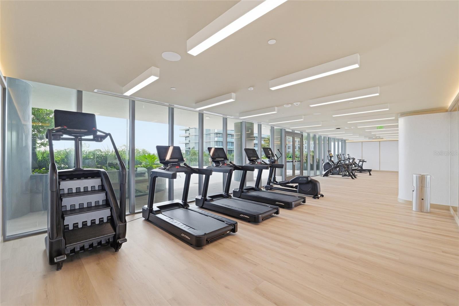 BAYSHORE YSABELLA CONDOMINIUM - Residential